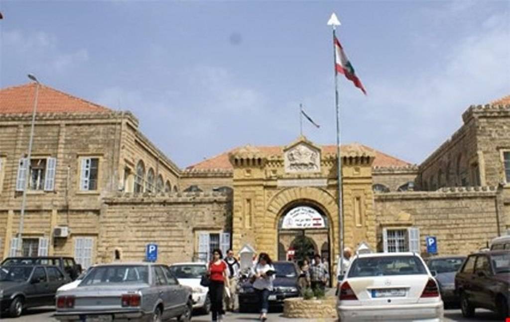 محافظ جبل لبنان تسلم من ضو مهامه