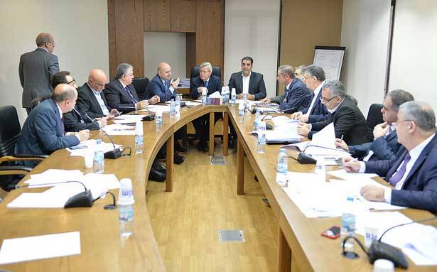 «الإدارة» تتابع درس مشروع البطاقة الصحيّة