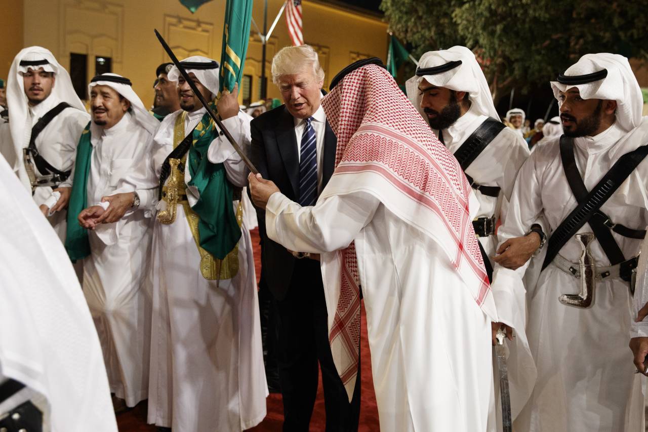 من هو رجل ترامب في السعودية؟