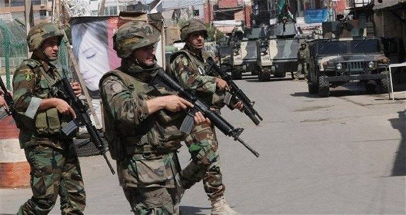 الجيش أوقف في بلدة القصر متهما بقتل زوجته ومطلوبا بمذكرات توقيف