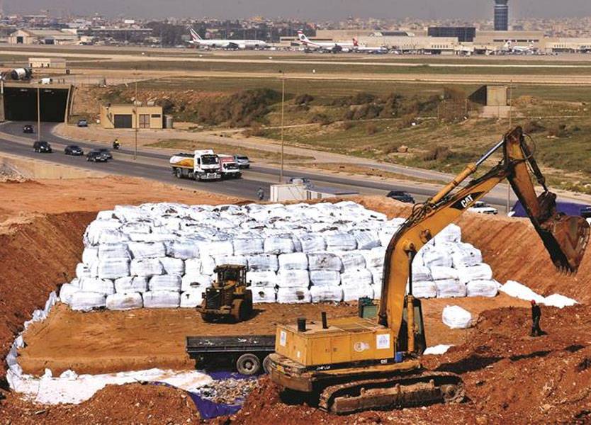 حركة الطيران مهددة في مطار بيروت بسبب مطمر كوستا برافا