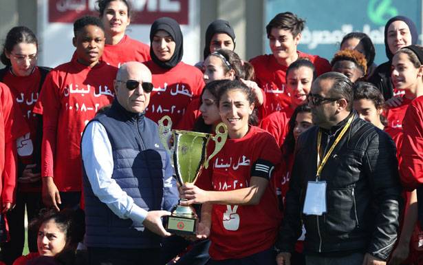 زوق مصبح يتوج بلقب السيدات للمرة الأولى