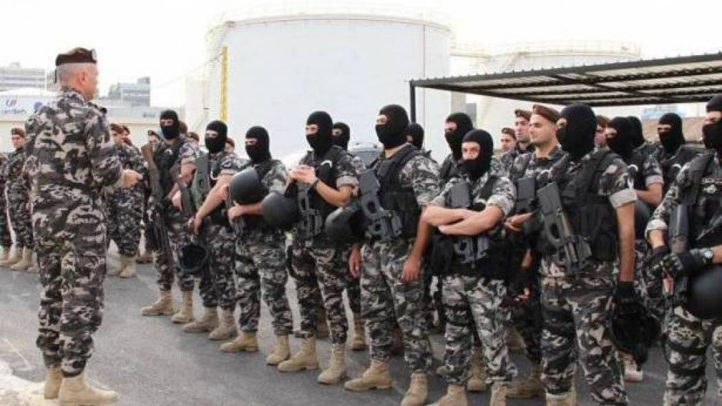 أمن الدولة أوقفت سوريا في صور لانتمائه الى داعش وسيدة تساكنه
