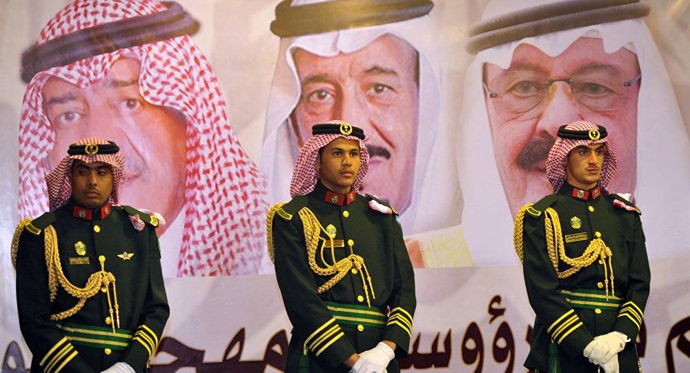 "كتيبة السيف الأجرب" المقربة من بن سلمان والمسؤولة عن اعتقال الأمراء (فيديو)