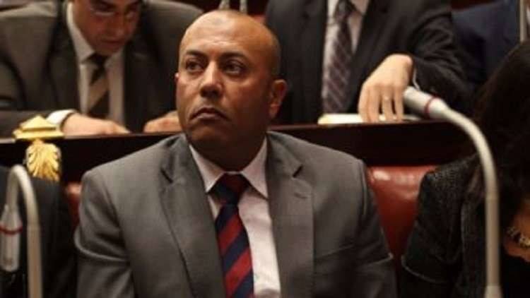 بسبب ضرتها الثالثة.. الزوجة الثانية تطيح بمحافظ المنوفية!