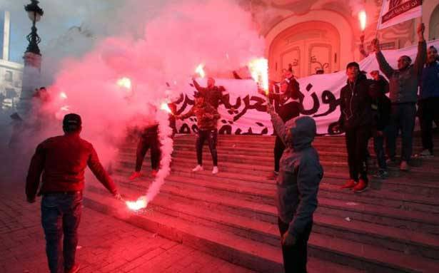 تصاعد الاحتجاجات في تونس المتظاهرون طالبوا بوقف الفساد