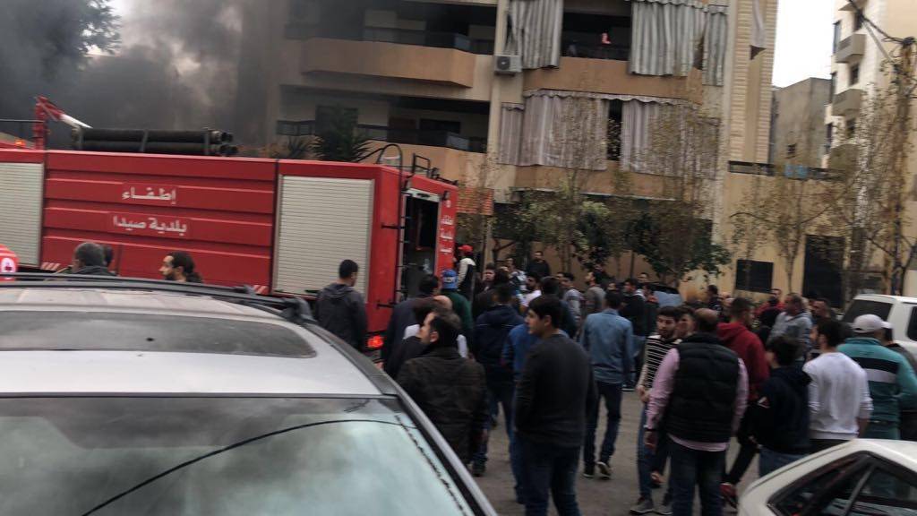 من هو المستهدف بانفجار صيدا وما هو وضعه الصحي؟