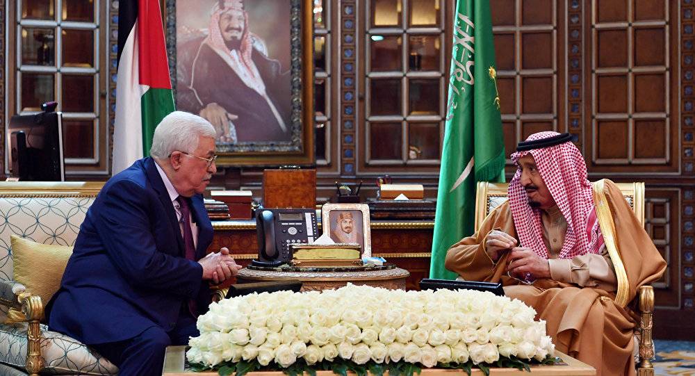 تقرير: ماذا حدث في القصر السعودي قبل خطاب عباس بعشرة أيام
