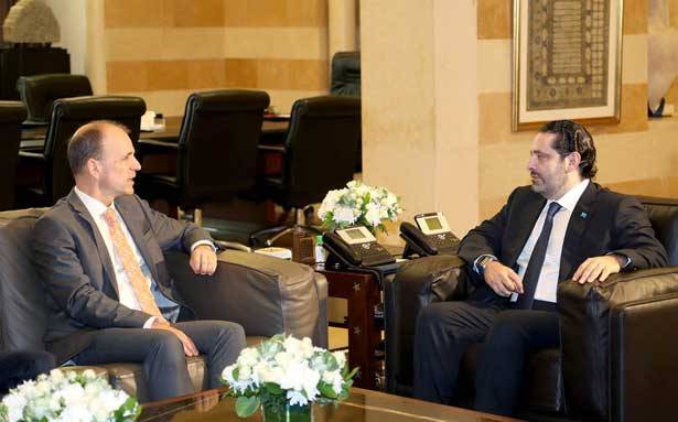 وفد من الصليب الأحمر الدولي
بحث مع الحريري بقضيّة النازحين