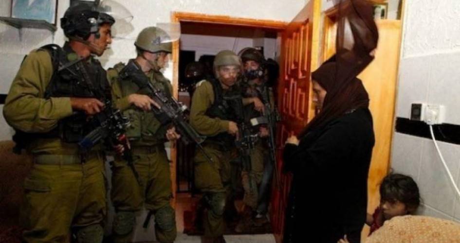 قوات الاحتلال تعتقل 13 فلسطينيا من الضفة الغربية