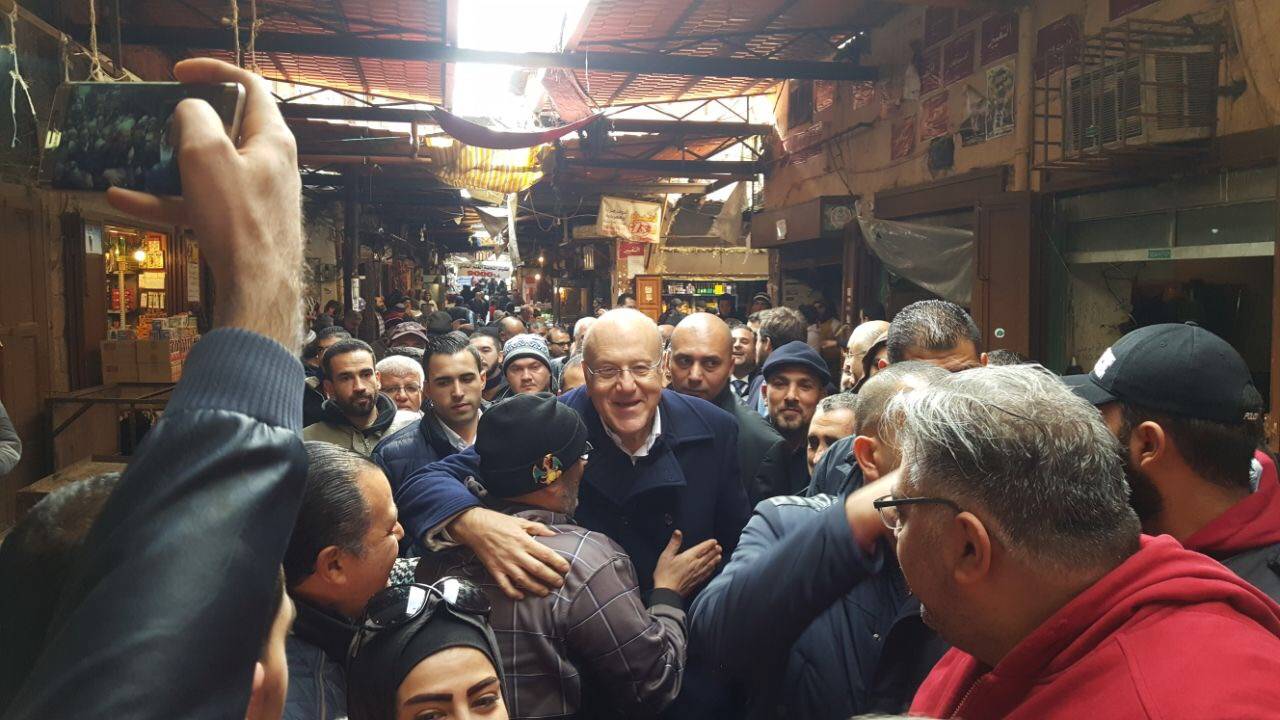 ميقاتي جال في أسواق طرابلس القديمة