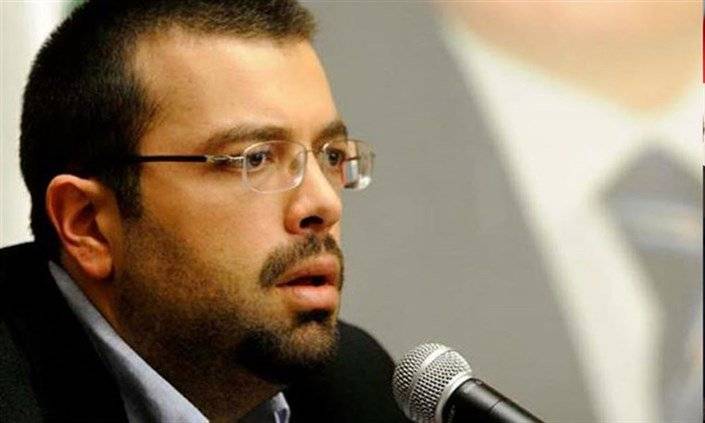 نجاة احمد الحريري وعائلته من حريق سيارتهم؟!