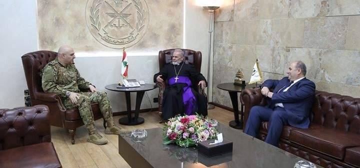 قائد الجيش التقى مطران الطائفة الآشورية والقاضي كلود غانم
