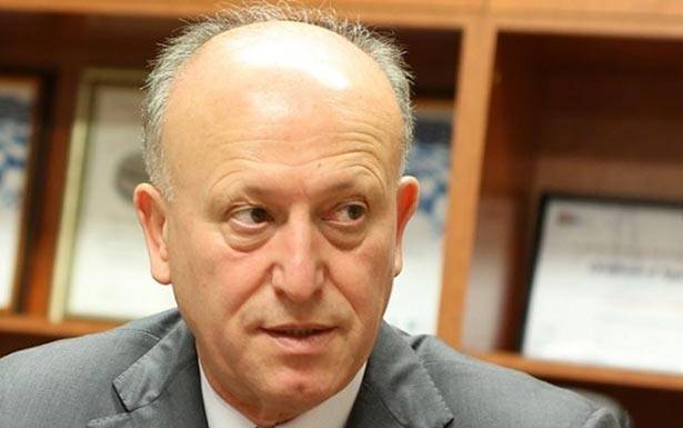 ريفي قطع كل الطرق انتخابياً «لمن ليس في الخط الواحد»