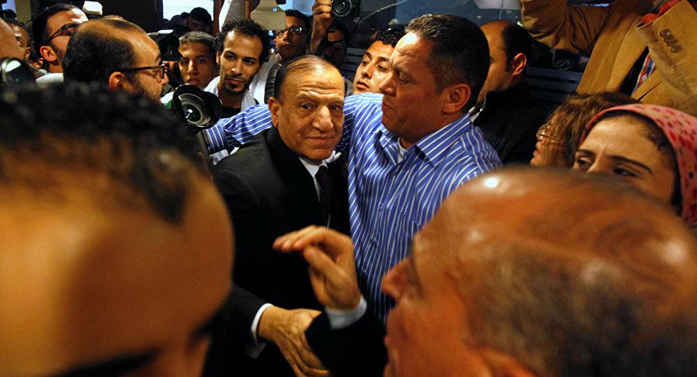 هيئة الانتخابات المصرية تستبعد اسم الفريق سامي عنان