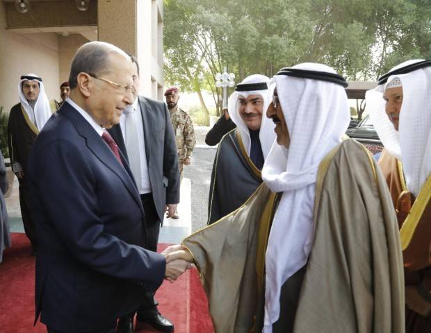 خلوة بين الرئيس عون والأمير الكويتي.. اختتم بعدها زيارته إلى البلاد