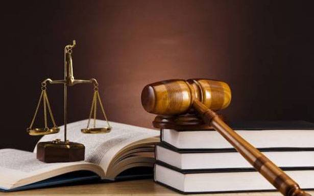 مُتوّرط بتفجير برج البراجنة
توقيف إرهابي لمشاركته بقتل
الرائد بشعلاني والمؤهّل زهرمان