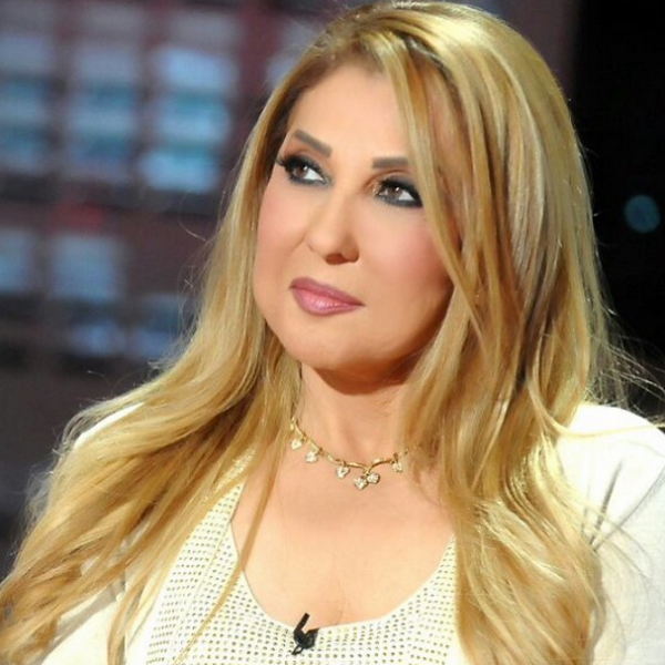 فنان عربي شهير أسال الدماء من عبد الحليم وشرّدته نادية الجندي