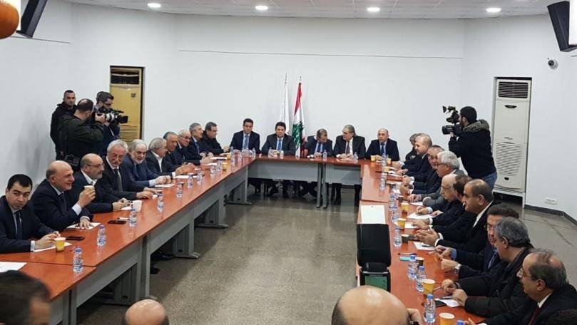 تكتل التغيير والاصلاح يرد على طلب الاعتذار... الكرامات متساوية!