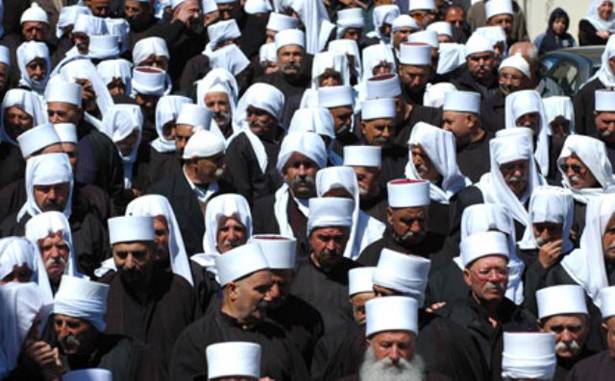 إسرائيل سمحت لمئة مسلح درزي بالانتقال من إسرائيل الى سوريا ولبنان وعادوا الى إسرائيل