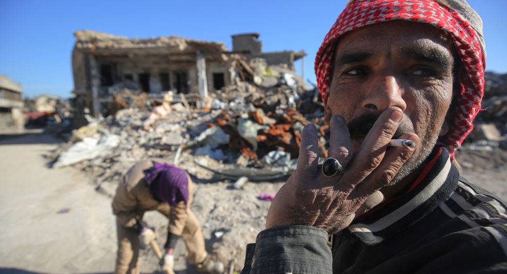 الأهالي: "التحالف" يخشى دخول الموصل والجثث المتعفنة تملأ الشوارع ومخاوف من وباء (فيديو)