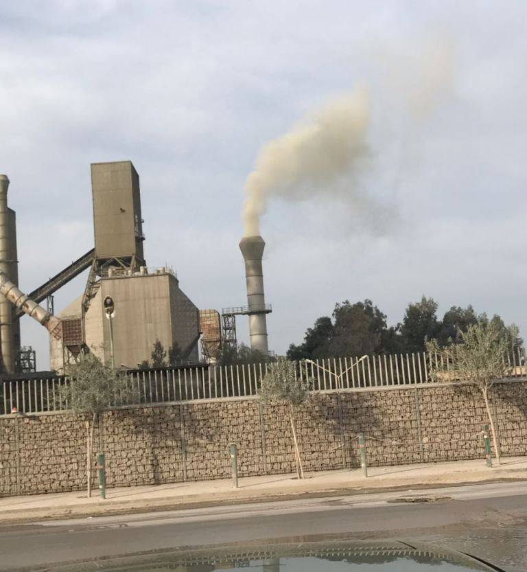 لجنة كفرحزير البيئية في اليوم العالمي للسرطان: لاقفال مصانع اسمنت شكا