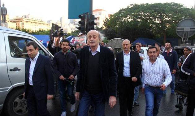 جنبلاط تعليقاً على إعادة نشر فيديو بحمدون: خارج زمانه ومكانه!