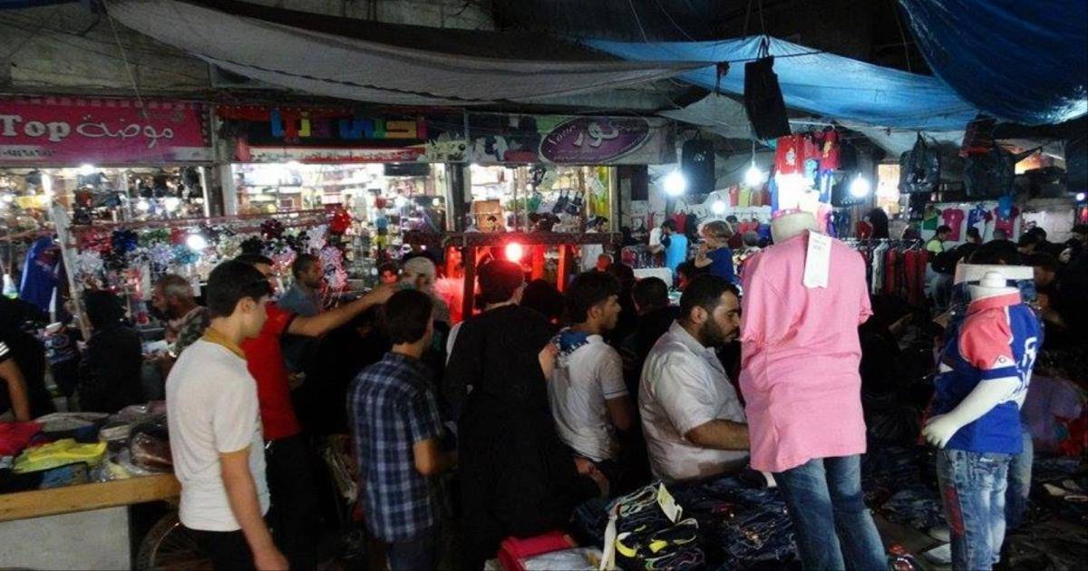 الرئيس السوري الدكتور بشار الاسد قد يزور قصره في حلب
المانيا تبعد 300 الف سوري رفضوا تعلم اللغة الالمانية
انتعاش الحركة في حلب والشوارع مليئة بالمشاة
35 رجل اعمال حلبي من الاغنياء يموّلون اعمار البيوت