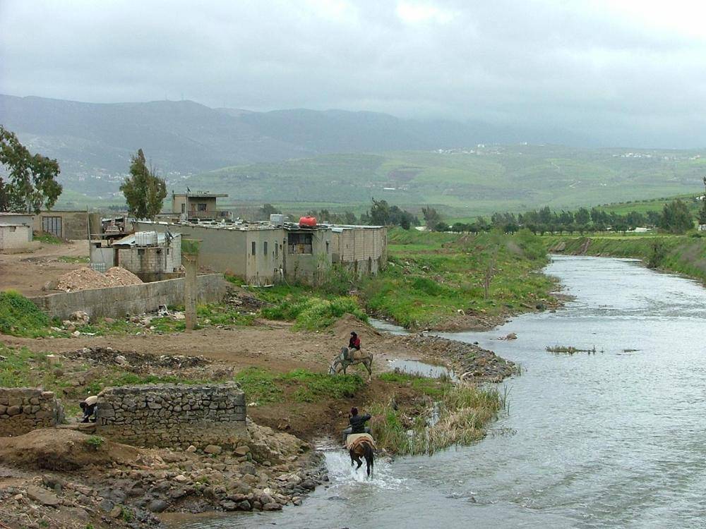 70 متسللاً سورياً في خراج عيتا الفخار.. والجيش في المرصاد