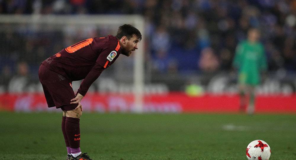 لاعب برشلونة السابق يكشف... ليلة بكى فيها ميسي