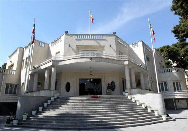 كشف تفاصيل جديدة لمحاولة شخص اقتحام مبنى الرئاسة