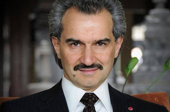 أحدث ظهور للوليد بن طلال عقب إطلاق سراحه..