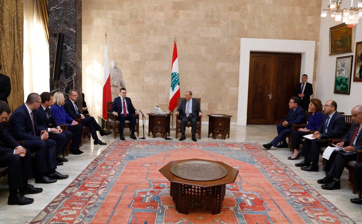 عون استقبل رئيس الوزراء البولندي