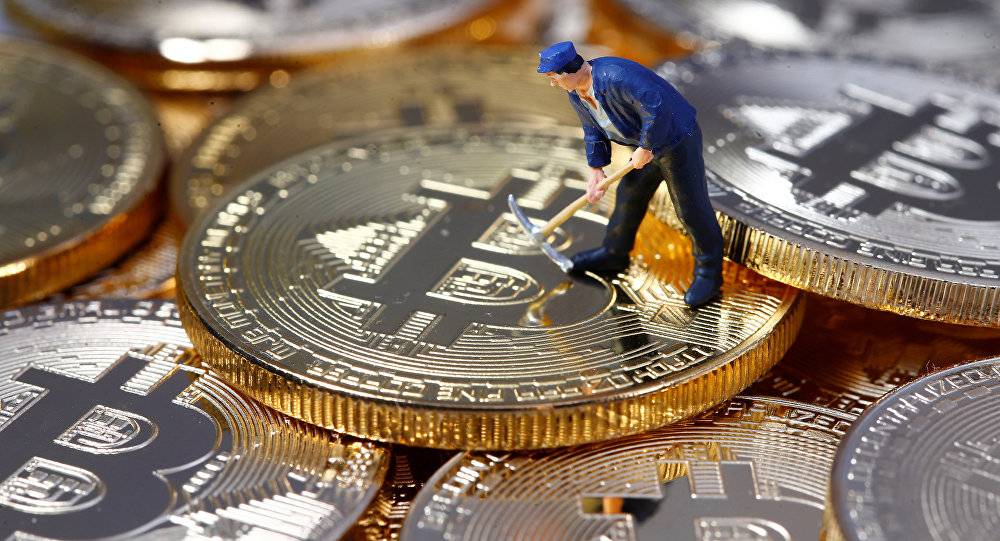 بتكوين تصعد فوق عشرة آلاف دولار للمرة الأولى في أكثر من أسبوعين