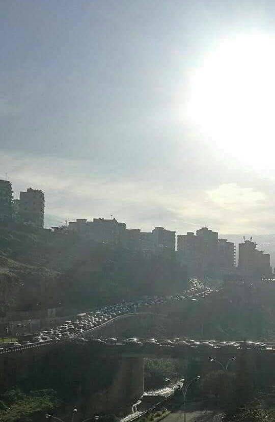 إزدحاما خانقا في طرابلس والمواطنون يناشدون!