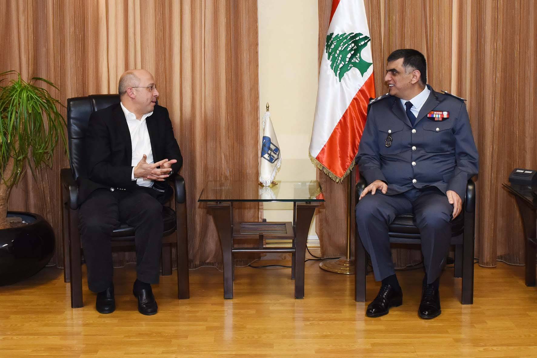 عثمان استقبل آلان عون