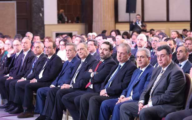 الحريري مُمثلاً عون في افتتاح مُؤتمر «آراب نت» :
ليتنا نستنسخ ثلاثة أو أربعة من رياض سلامة