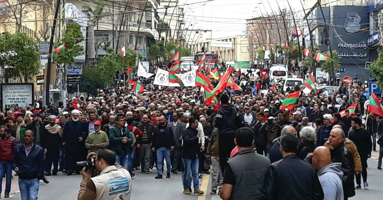 بالصور: مسيرة صيدا في ذكرى الشهيد معروف سعد