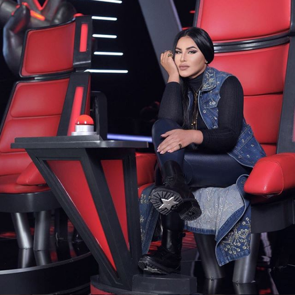 أحلام تثير ضجّة بأكلها "الخيار".. شاهدوا الفيديو