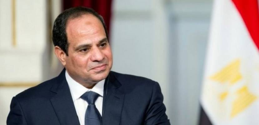 ظهور لافت للسيسي بالزي العسكري