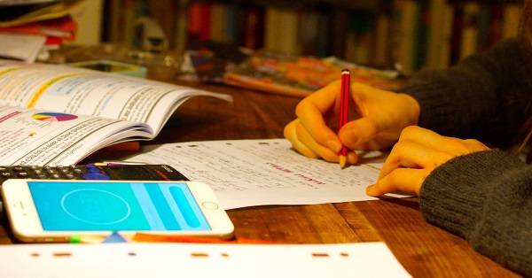 لغّة الأم أم اللّغة الأم؟