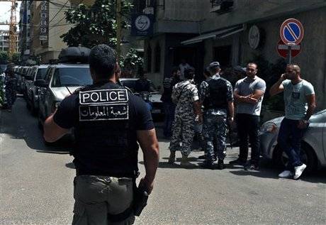 توقيف 43 سوري بهذه التهمة