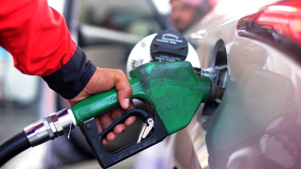 إنخفاض سعر البنزين بنوعيه والغاز 400 ليرة والمازوت 200 ليرة