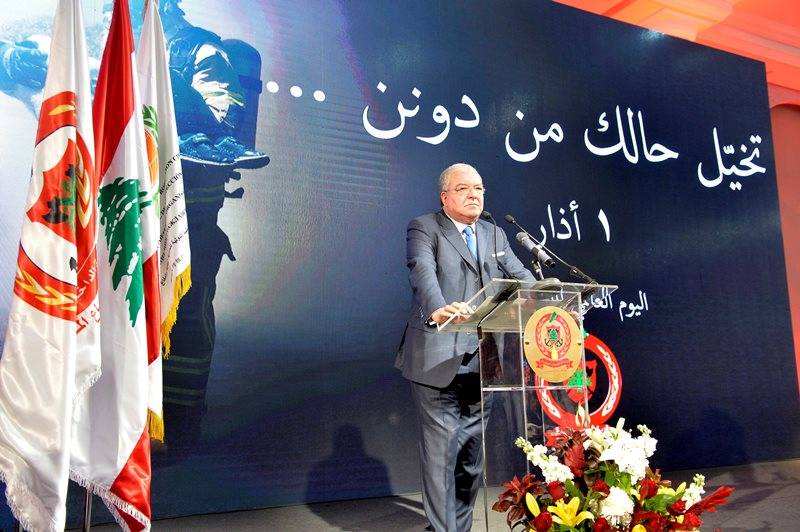 المشنوق مثل عون والحريري في اليوم العالمي للدفاع المدني