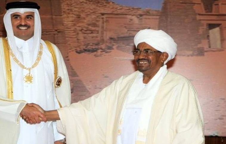 البشير يتسلم رسالة خطية من أمير قطر.. ماذا جاء فيها؟
