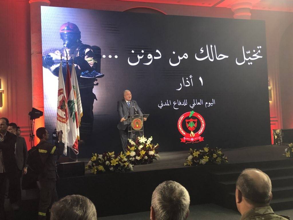 المشنوق: وقعت مرسوم تثبيت متطوعي الدفاع المدني