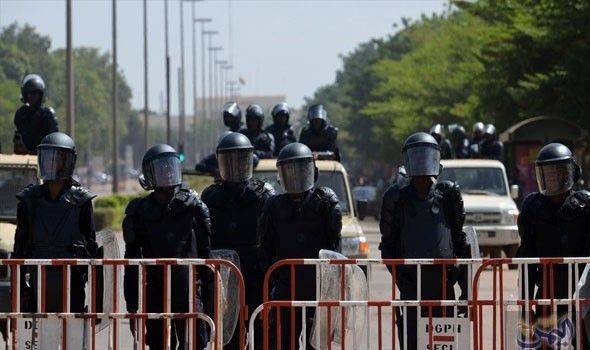 اطلاق نار وهجوم على السفارة الفرنسية.. ماذا يجري في بوركينا فاسو؟