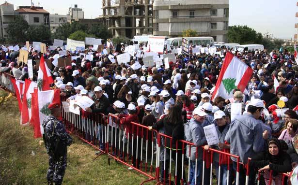 إعتصام للإتحاد الوطني للأشخاص المعوقين
بوعاصي : مُؤسّسات الرعاية موجودة
وليست وهميّة وتحتاج الى 33 مليار إضافيّة