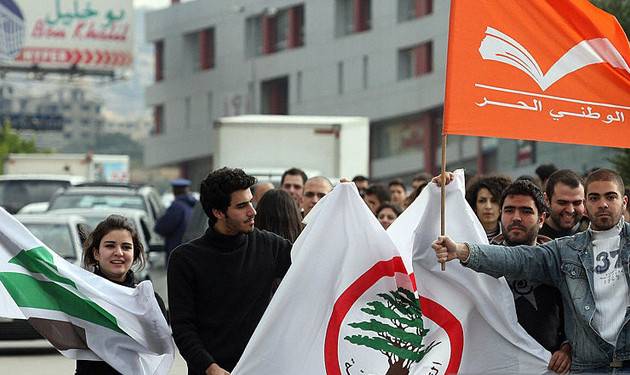 عرض قواتي للمنشقين عن التيار