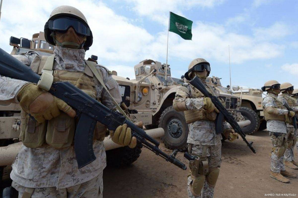بعد اقتحام الملاعب وقيادة السيارات.. السعوديات في صفوف الجيش!